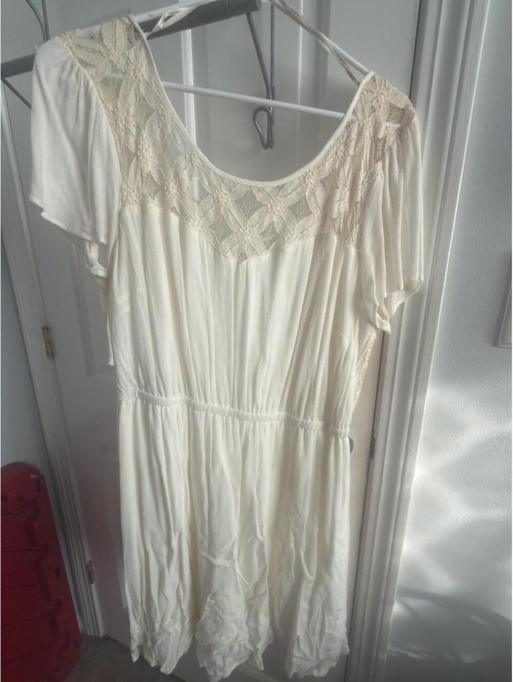 Forever 21 Women's Cream and White Dress